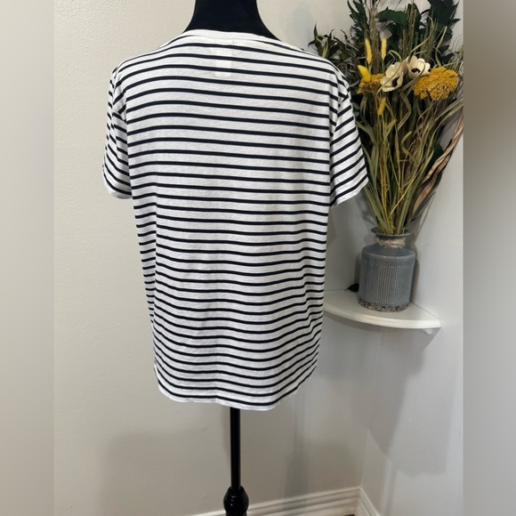 H&M Black and White striped Short Sleeve Spring/Summer pull over Top Size Medium - Picture 3 of 9